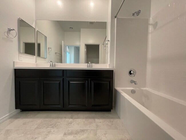 Building Photo - GATED 3 BED 2.5 BATH 2 CAR GARAGE + LOFT IN NORTH LAS VEGAS