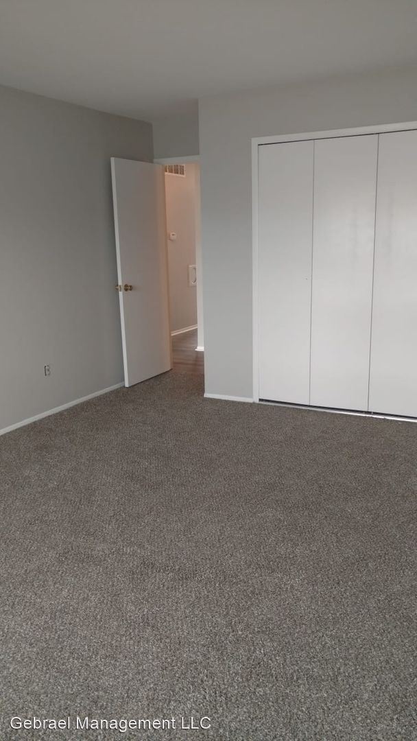 Building Photo - 1144 Normandy Terrace Dr