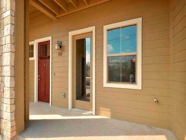 Primary Photo - 2520 Bluebonnet Ln