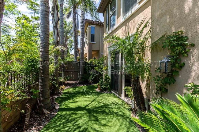 Building Photo - 2616 Bellezza Dr