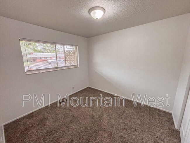 Building Photo - 4675 S 1300 E