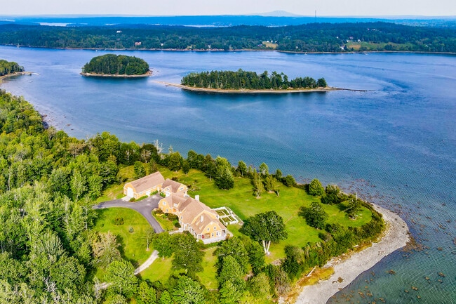 Building Photo - 35 Old Flds Wy