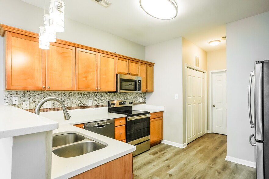 Building Photo - 5245 Noble Man Trail
