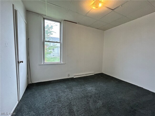 Building Photo - 2516 Sunset Blvd