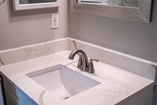 Building Photo - 7436 Briella Dr