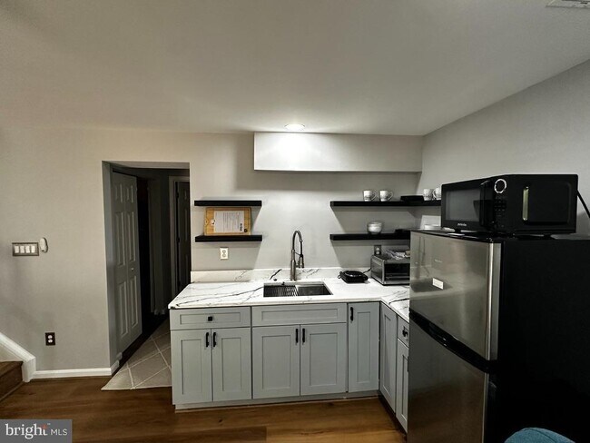 Building Photo - 11593 Nellings Pl