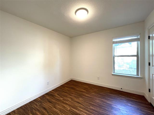 Building Photo - 508 W Hull St