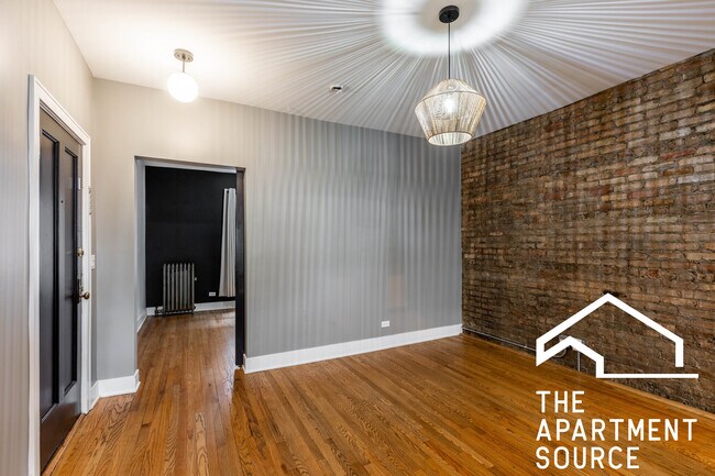 Building Photo - 4011 N Lowell Ave