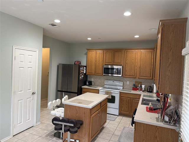 Building Photo - 3225 Judge Holland Ln