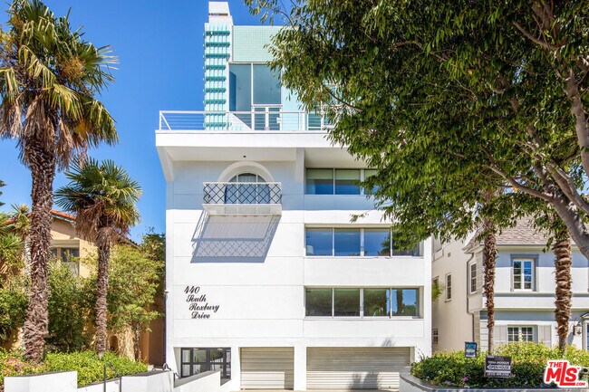 Building Photo - 440 S Roxbury Dr