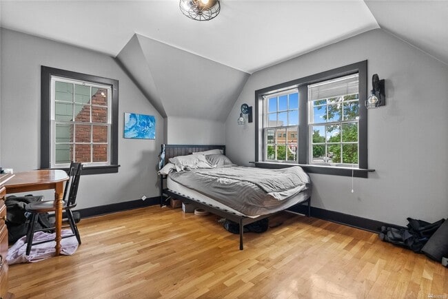Building Photo - Cute North Tacoma Home - Stadium District ...