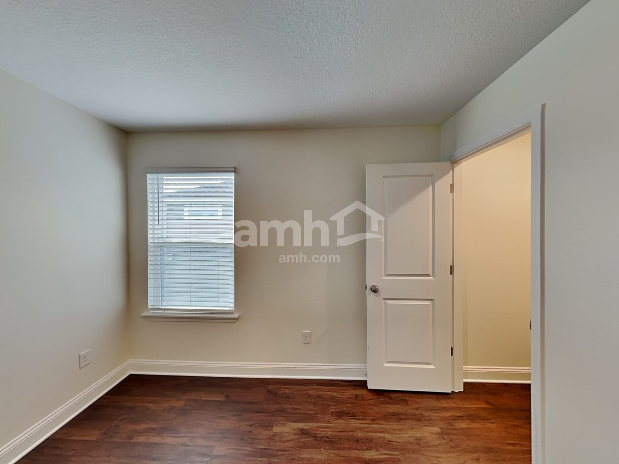 Building Photo - 508 Onate Cir