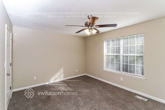 Building Photo - 2298 Chestnut Log Loop