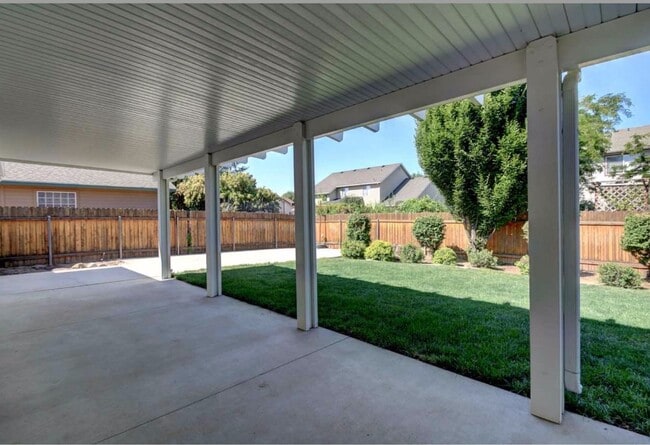 Building Photo - 4 Bedroom Available now in Meridian $500 m...