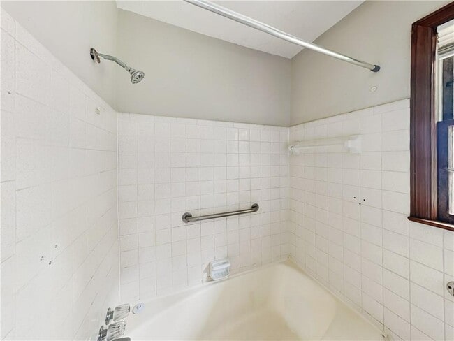 Building Photo - 6080 Mulberry St