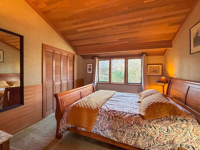 Building Photo - 951-953 3 Crabs Rd