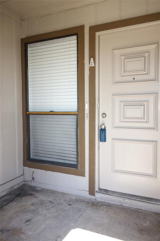 Building Photo - 1106 August Dr