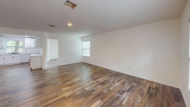 Building Photo - 201 Florence Ave