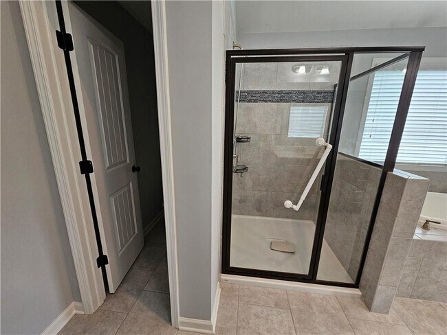 Building Photo - 3218 Leyden Ct