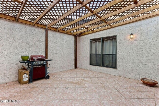 Building Photo - 766 Espada Dr