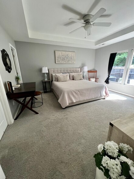 Master Bedroom - 2002 Claybourne Ct