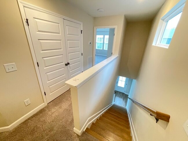 Building Photo - Waterford Village 3 bedroom home