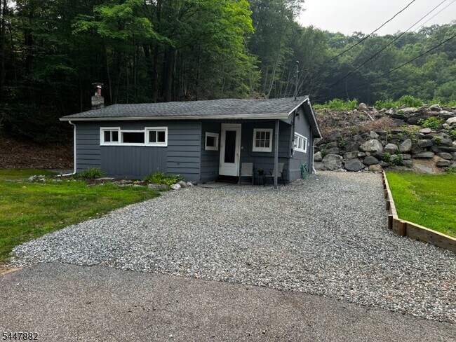 Building Photo - 1793 Union Valley Rd