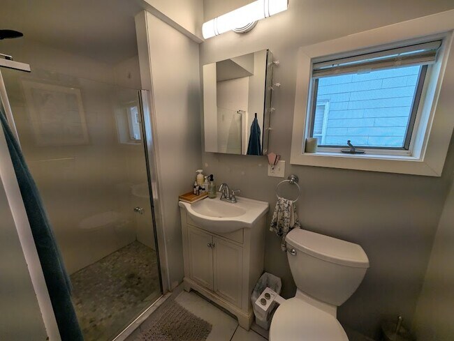 Building Photo - 11 Kearney St