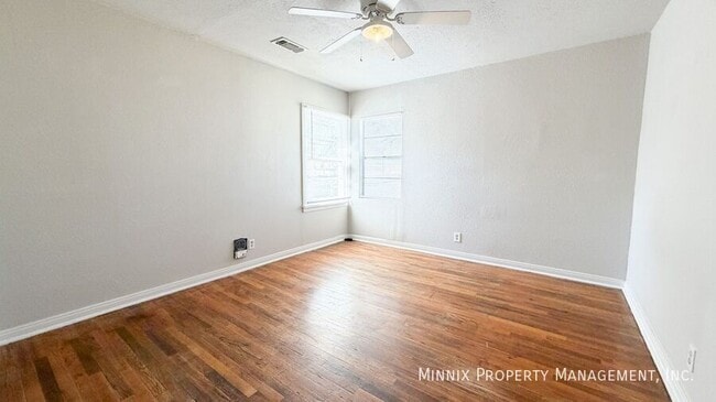 Building Photo - 2420 33rd St