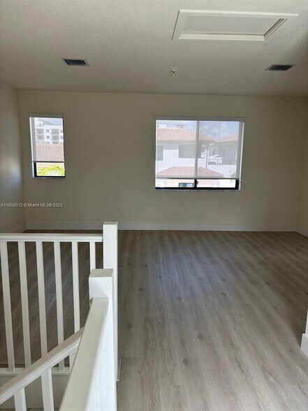 Building Photo - 4281 NW 83rd Ave