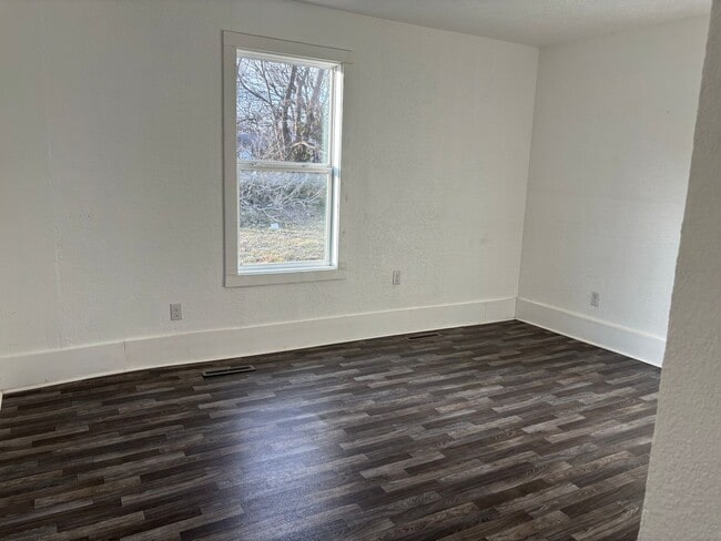 Building Photo - Ideal Location: 4-Bed Home with Big Backyard by Upcoming School