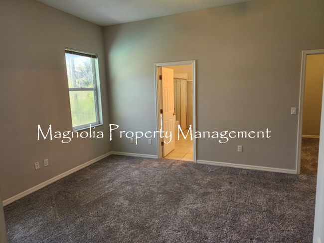 Building Photo - Heathrow/Lake Mary- 3/2 SF Screened Pool- ...