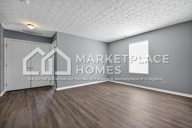 Building Photo - 5462 Rothermund Dr