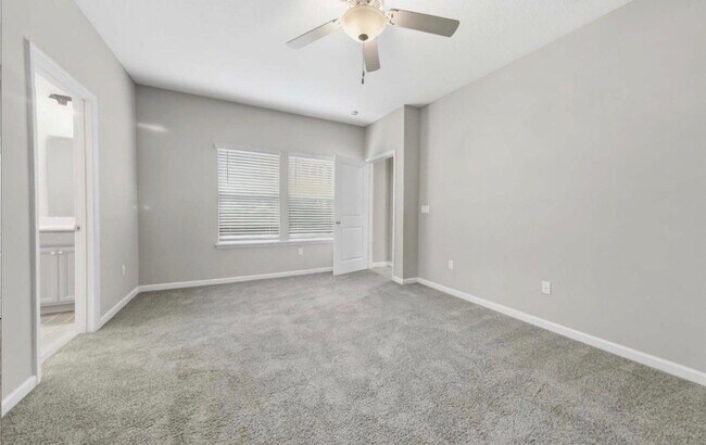 Building Photo - 6364 Starlight Dr