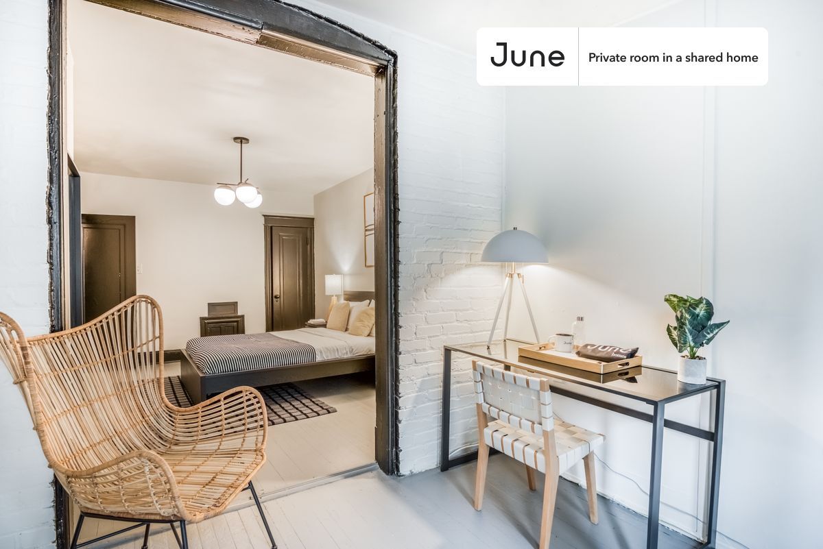 Building Photo - Room in Shared 5 bed/2 bath home in Woodley Park