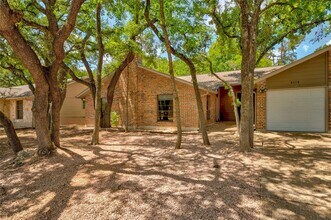 Building Photo - 8506 Mesa Dr