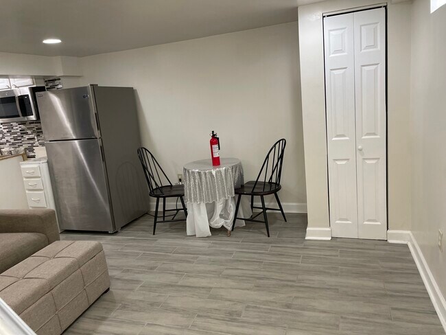 Building Photo - 5446 C St SE