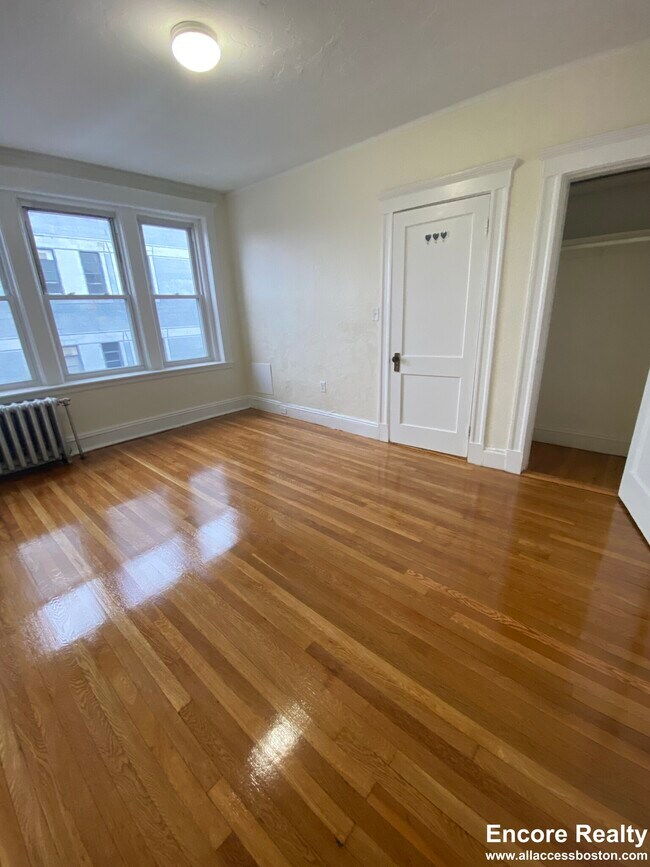 Building Photo - 1164 Boylston St