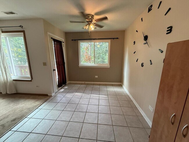 Building Photo - 320 Newport Ln