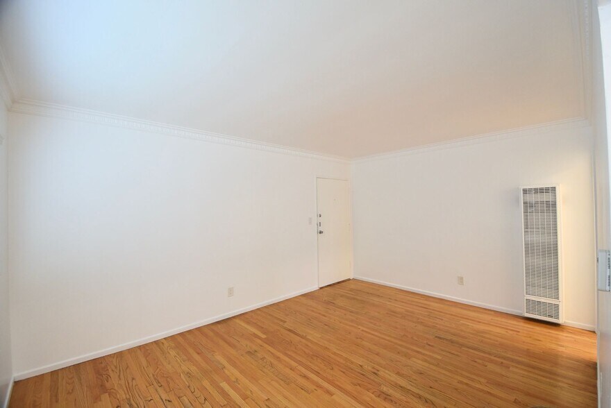 Building Photo - 1422 Gordon St