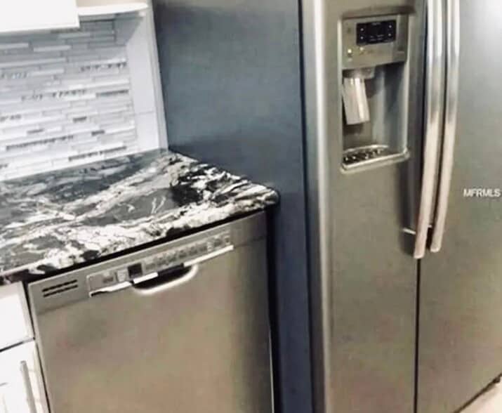 Building Photo - 3575 Gulf Blvd