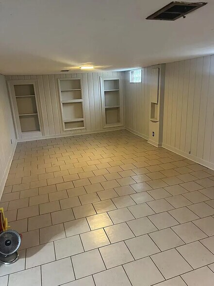 Building Photo - 1492 Garywood Ave