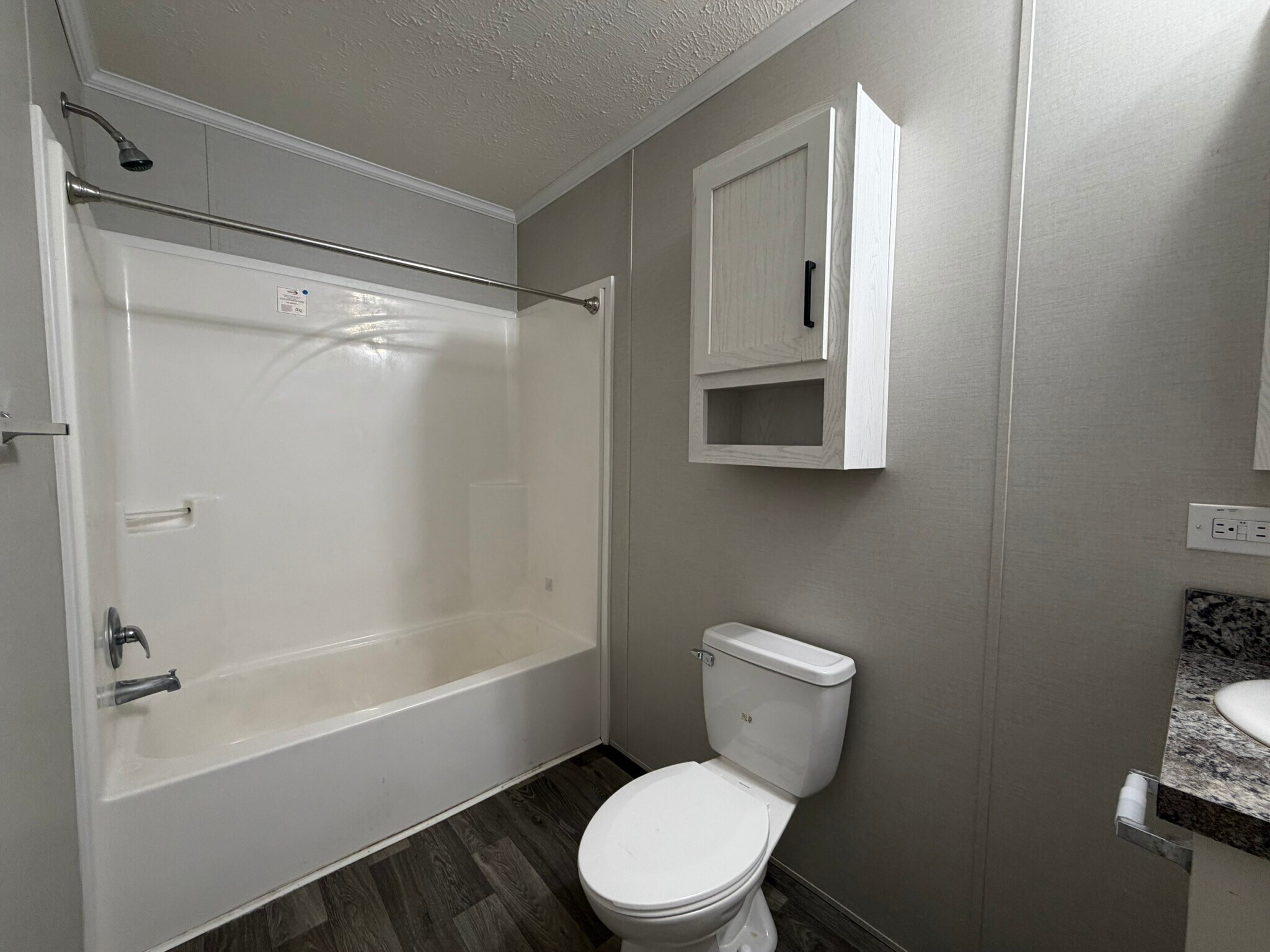 Building Photo - 1306 Scenic Dr