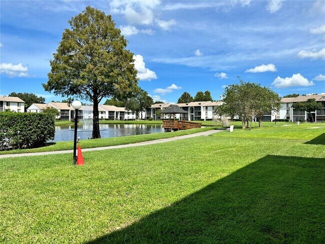 Building Photo - 8205 Sun Spring Cir