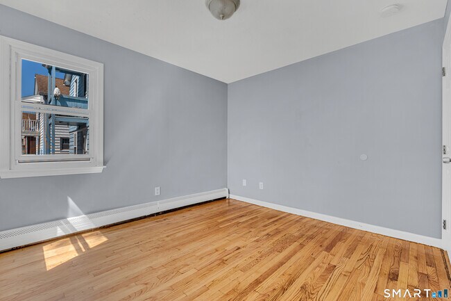 Building Photo - 509 Westfield Ave