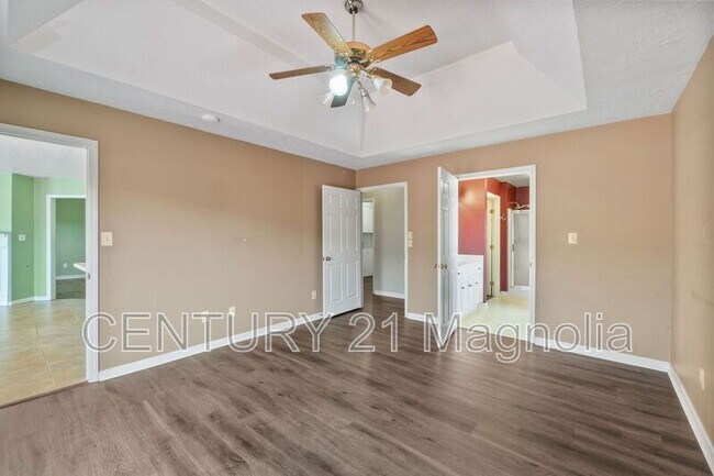 Building Photo - 928 Hunting Horn Wy