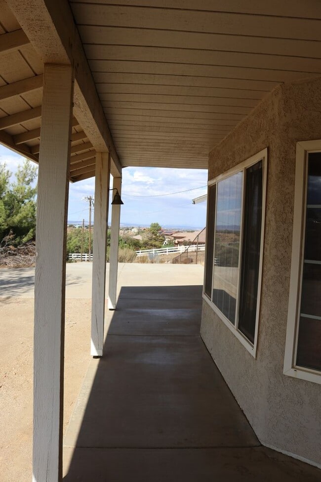 Building Photo - House for rent