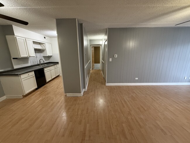 Building Photo - 259 Stoneybrook Ln