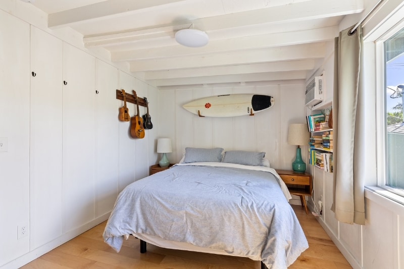 Building Photo - 827A Oneawa St