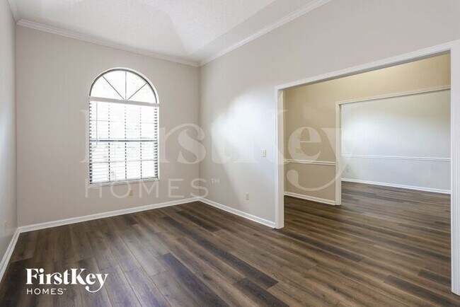 Building Photo - 1337 Gately Rd